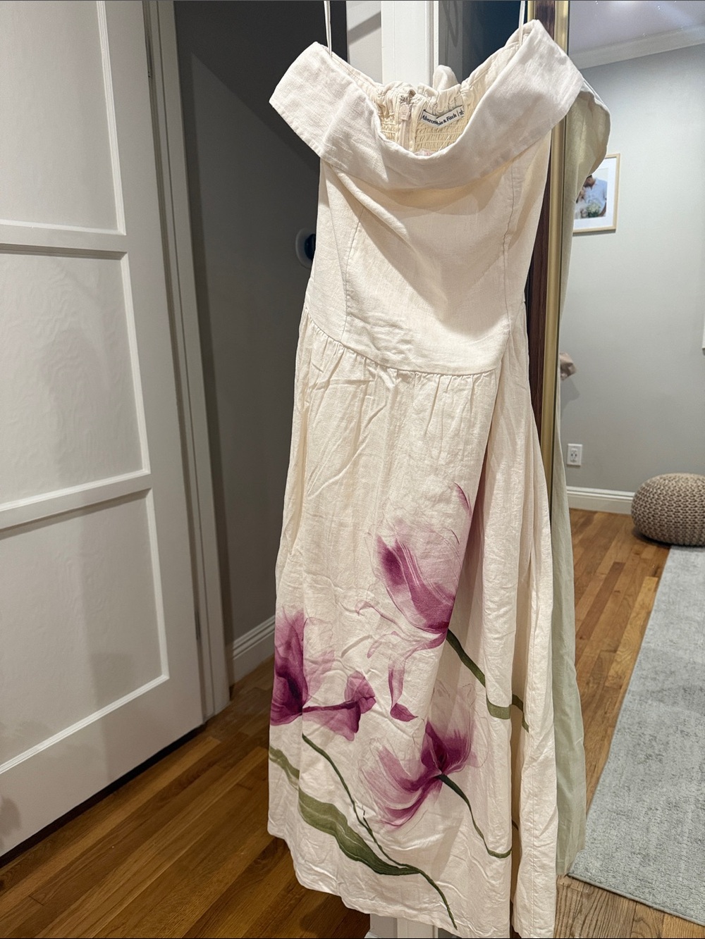Abercrombie & Fitch Cream Strapless Floral Maxi Dress with Pink Accents - Picture 5 of 7